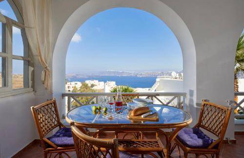 Akrotiri House | 100 m² House ∙ 3 bedrooms ∙ 7 guests