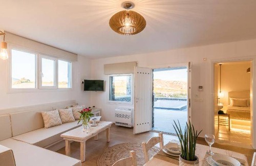 Exomytis Villa | 110 m² Villa ∙ 2 bedrooms ∙ 6 guests