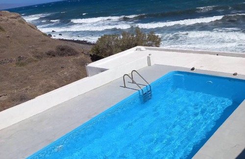 Imerovigli House | 120 m² House ∙ 4 bedrooms ∙ 10 guests