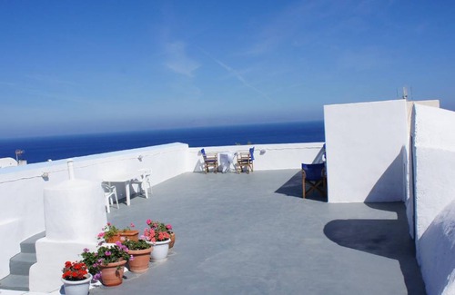 Oia Apartment | 25 m² Serviced apartment ∙ 127 guests