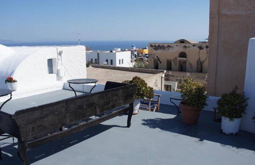 Oia Apartment | 25 m² Serviced apartment ∙ 127 guests