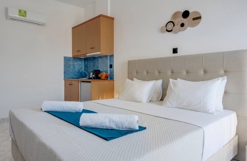 Agios Georgios Cabin | 29 m² Lodge ∙ 1 bedroom ∙ 2 guests