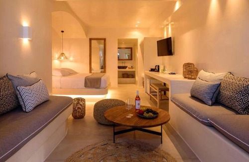Vourvoulos Hotel | 50 m² Hotel ∙ 10 guests