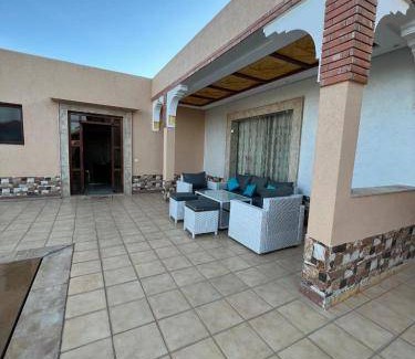 Daoudiate Villa | 500 m² Villa ∙ 2 bedrooms ∙ 21 guests