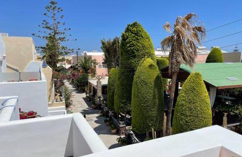 Kamari Apartment | 55 m² Serviced apartment ∙ 4 guests