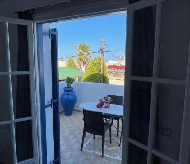 Kamari Apartment | 55 m² Serviced apartment ∙ 4 guests