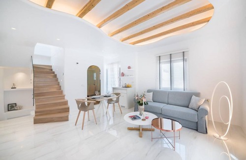Fira Apartment | 80 m² Apartment ∙ 1 bedroom ∙ 4 guests