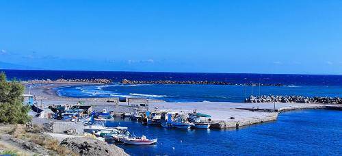 Monolithos Villa | 95 m² Villa ∙ 2 bedrooms ∙ 5 guests
