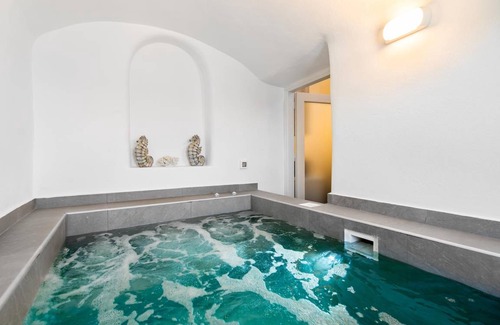 Oia Villa | 99 m² Villa ∙ 2 bedrooms ∙ 6 guests