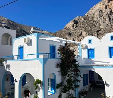 Perissa Hotel | Anna Maria Rooms Santorini