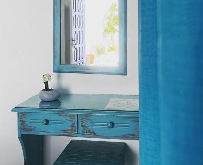 Perissa Hotel | Anna Maria Rooms Santorini