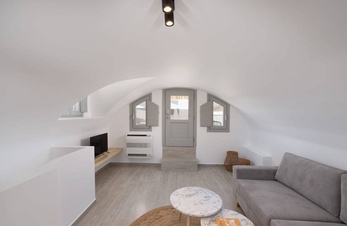 Monolithos Apartment | Apartment ∙ 3 bedrooms ∙ 4 guests