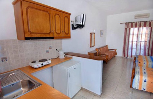 Perivolos Apartment | Apartment ∙ 8 guests
