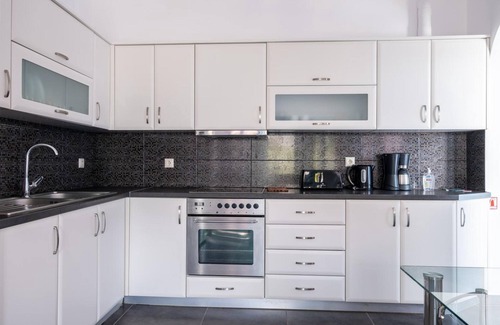 Perissa Apartment | Apartment 'Adelphi 1 65' with Mountain View, Wi-Fi and Air Conditioning