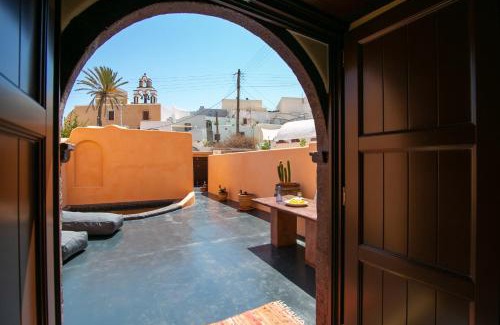 Finikia Villa | Azalea Houses Cave Villa