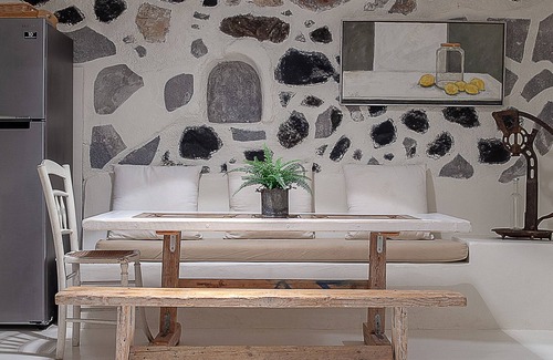 Emporio Villa | Canava Emporio, Lovingly restored winery built