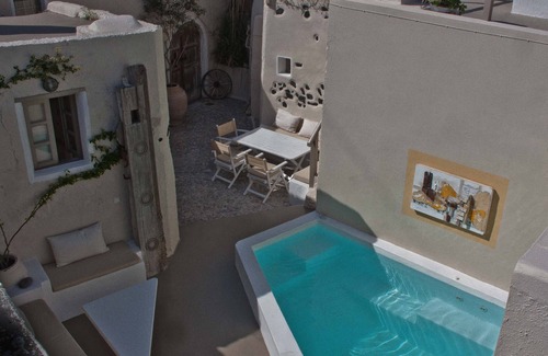 Emporio Villa | Canava Emporio, Lovingly restored winery built