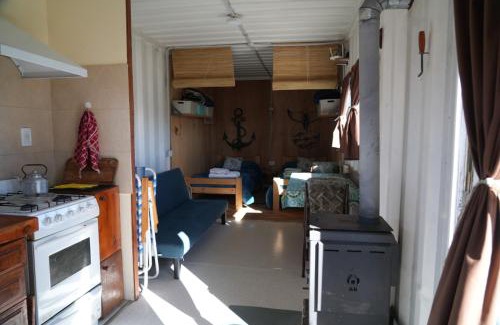 Puerto Madryn Apartment | Chacra La Elena - Casa container a 15km de Madryn
