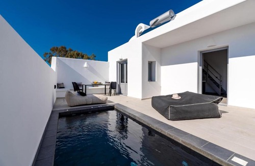 Perissa Villa | Charming Santorini Villa 2 Bedrooms Premium Villa Private Heated Pool & Refined Interior Perissa