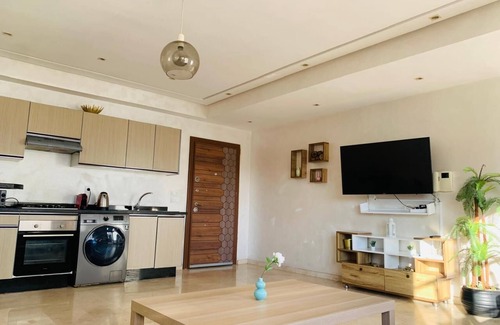 SOUR JDID Apartment | Cosy 80 m² apartment with terrace, balcony, 5 min from Hassan II mosque