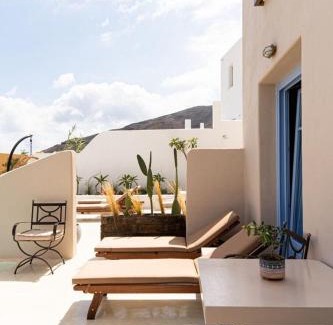 Finikia Villa | Exclusive Santorini Villa 3 Bedroom Villa Private Jetted Pool Sea & Phenomenal Sunset View Finikia