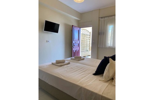 Fira Apartment | Fira home5~private studio in city center!