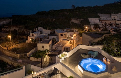 Messaria House | For All Seasons Mansion - Senior Cave Apartment with plunge pool