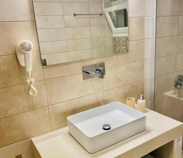 Messaria House | George Apartment