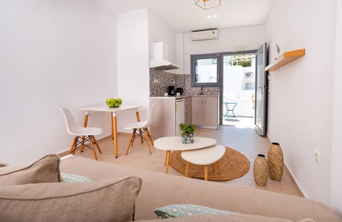 Vothon Hotel | Hotel Kalisperis