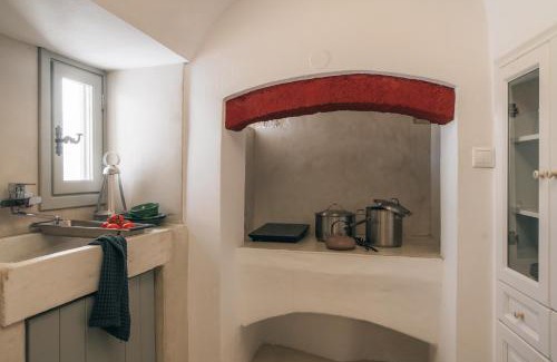 Megalochori House | Kampanario Luxury Two-Bedroom Villa with Private Jacuzzi