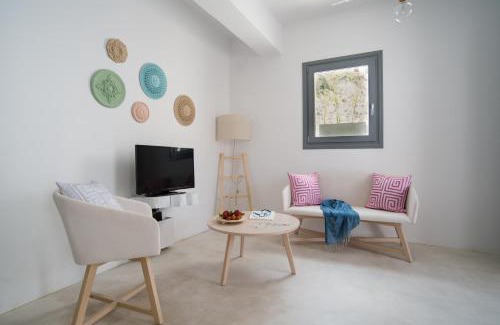 Vothon Villa | LAGADI SUITES by K&K