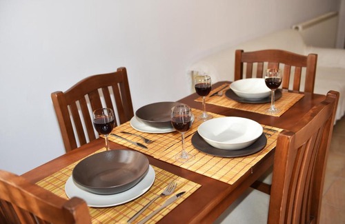 Karterados Apartment | Lefteris Houses