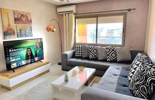 Quartier Maamora Apartment | Luxury Appartement Centre-ville Netflix & Parking