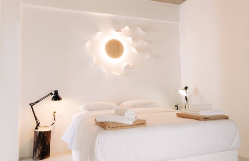 Megalochori House | Mesanto Luxury Suites