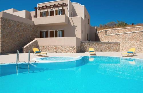 Fira Apartment | Moonlight Apartments & Suites
