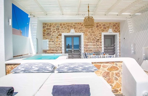 Exomytis Apartment | My Rental Homes - Maison Nira with panoramic Jacuzzi on the outdoor terrace