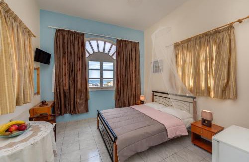 Perissa Apartment | Onar Rooms & Studios