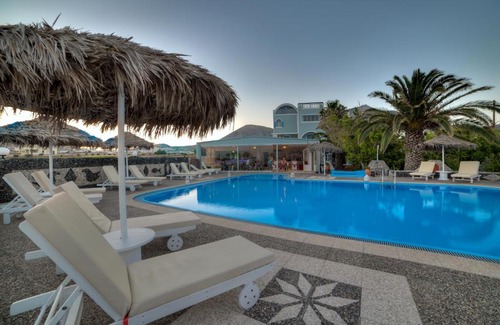 Perivolos Apartment | Pantheon Hotel