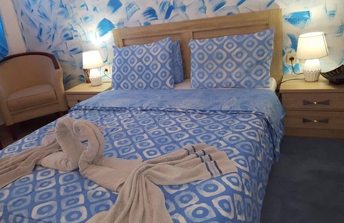 Perissa Hostel | Pleasure Douple Room 1