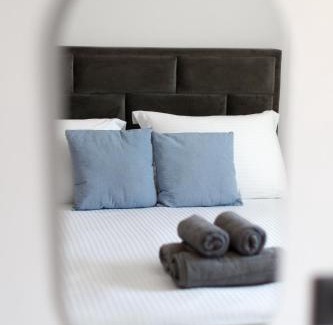 Fira House | San Constantino Boutique Villa