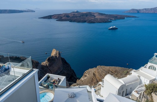 Fira House | Santo Riviera House – Fira, Luxury Apartment