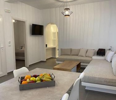 Kamari Apartment | Sklavadi Vineyard House
