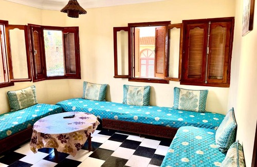 Asilah Apartment | soleado apartamento al lado de la preciosa medina , a 3 minutos de la playa andando I