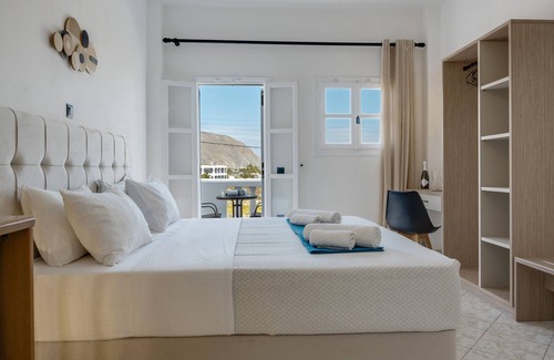 Agios Georgios House | Studio Apartment 'St George Sea View Double Room 03' with Sea View