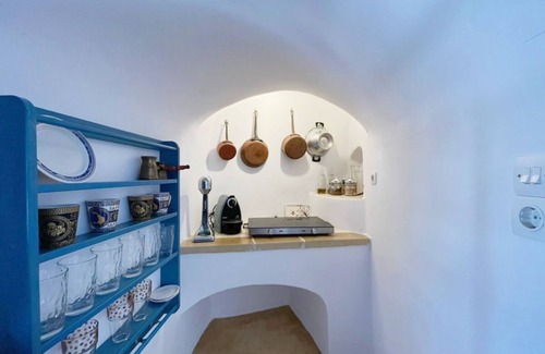 Emporio House | The Commander's House