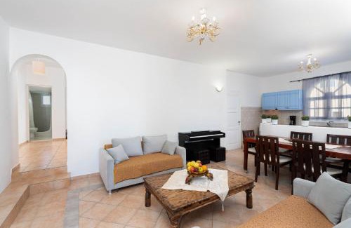 Monolithos Villa | Villa Kocis