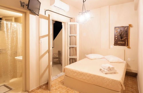 Fira Hotel | Villa Toula