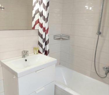 Nea Smirni House | Γωνιακό φωτεινό 3κλινο δωμάτιο