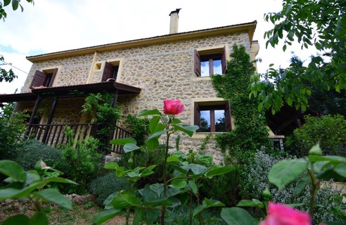 Ano Trikala House | Εν Αρχή - En Arhi