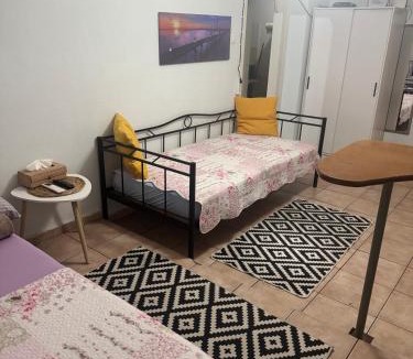 Volos City Centre Apartment | Κεντρικό Ημιυπόγειο Studio Στο Βόλο εως 3 ατομα